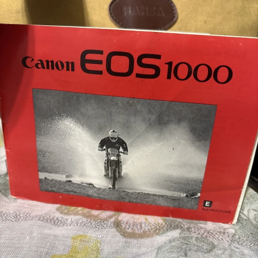 Canon EOS 1000 QD SLR 35mm Film Camera From JAPAN Tested Working With Extras